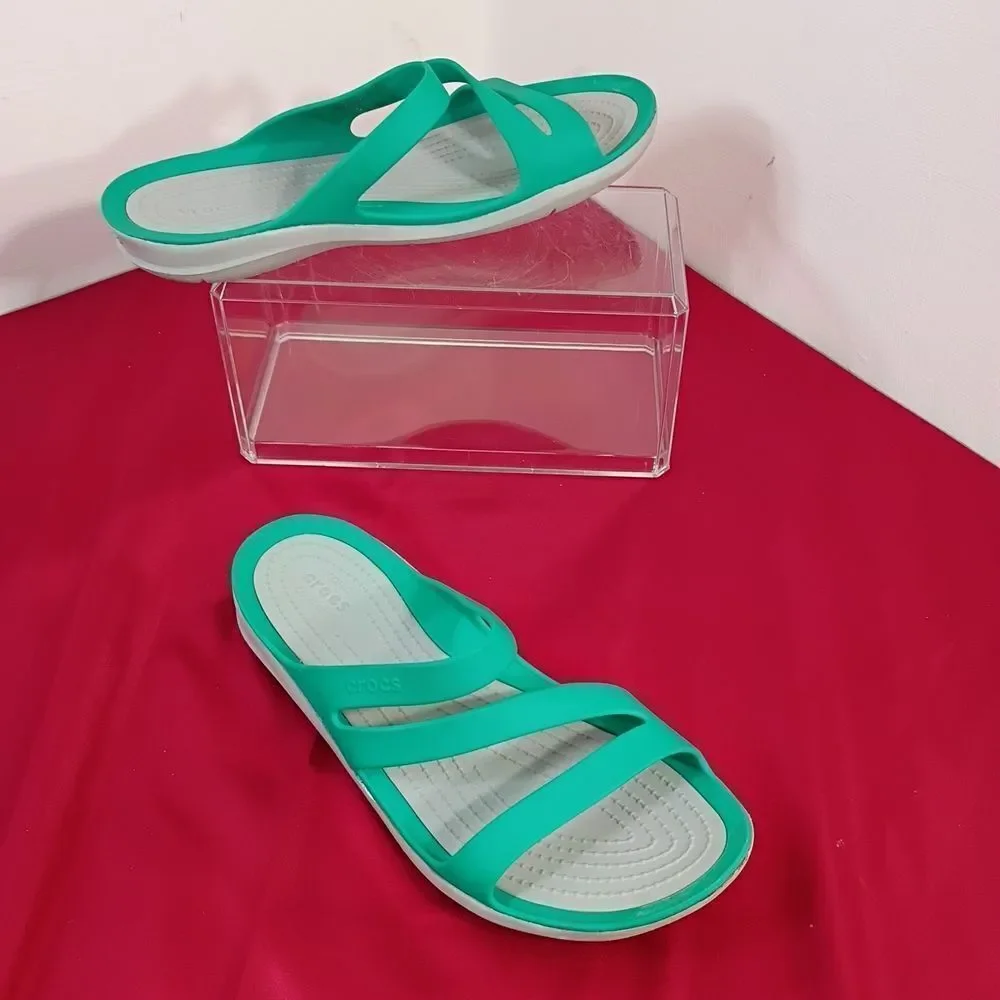 Crocs Swiftwater Teal Flip-Flops Women’s Size 7 Shoes Beach Sandals